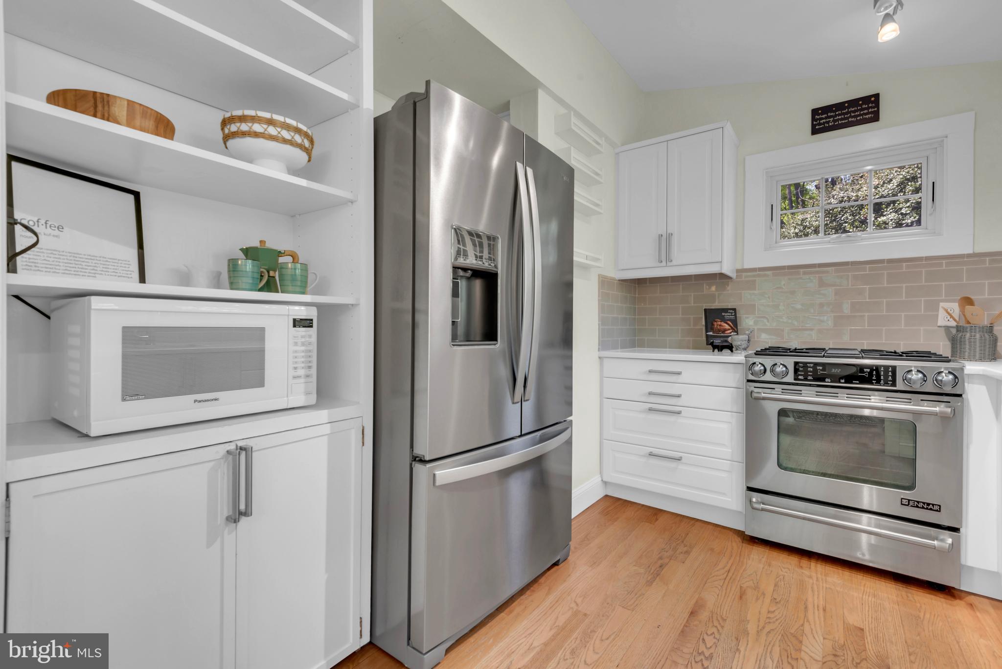 155 Ridgeway Circle Arnold, MD 21012 - Photo 19 of 73 a kitchen with stainless steel appliances a refrigerator stove and microwave