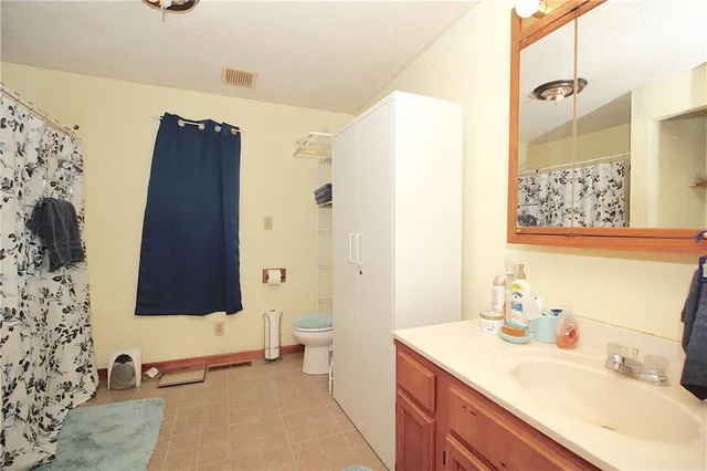 $150,000 | 304 West 13th Avenue, Garnett, KS 66032