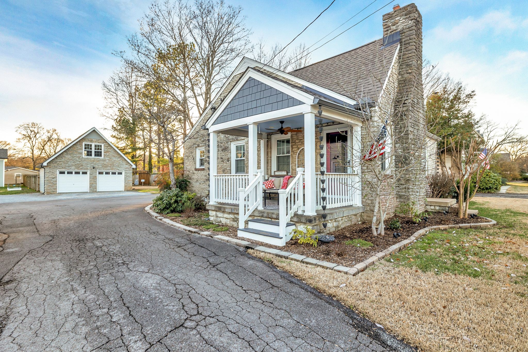 423 Battle Avenue Franklin, TN 37064 - Photo 3 of 28