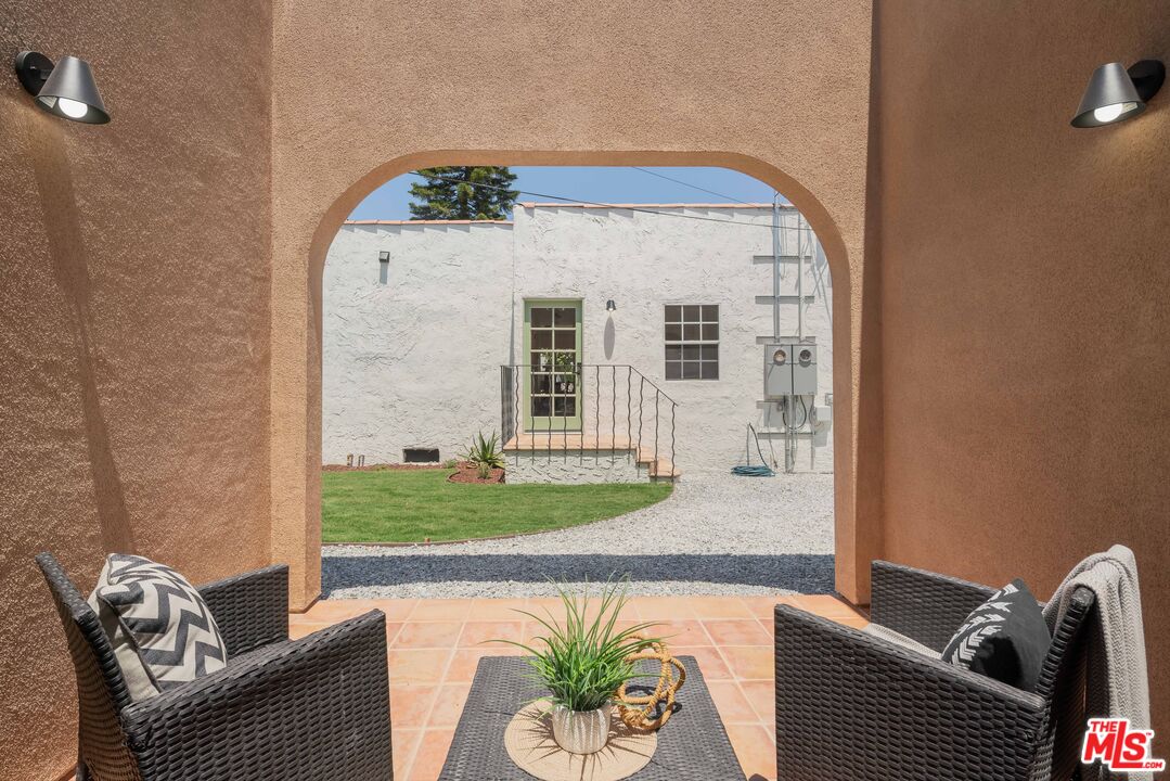 1826 West 78th Street Los Angeles, CA 90047 - Photo 30 of 57 Gallery Image 30