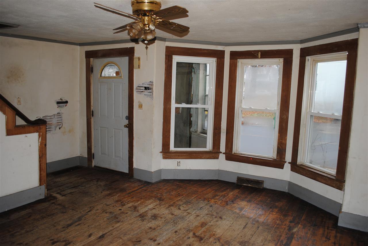 81 Winter Street Rochester, NH 03867 - Photo 8 of 12