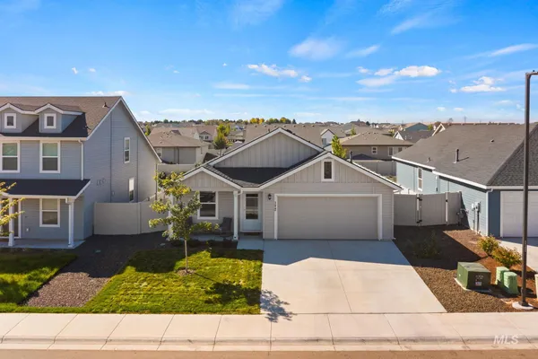 $475,000 | 177 East Liberator Court, Meridian, ID 83642