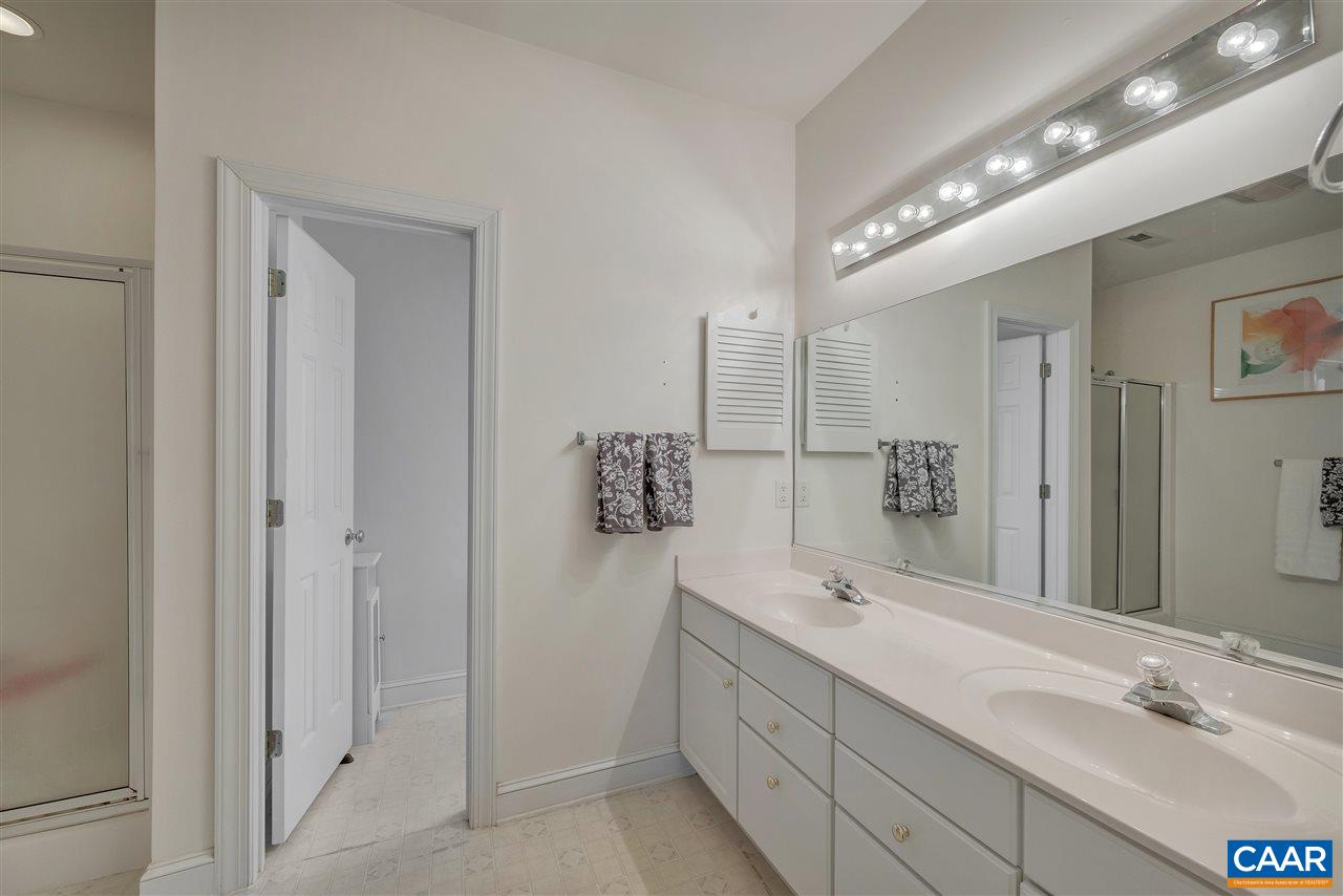 3052 Chimney Ridge Charlottesville, VA 22911 - Photo 13 of 39 Gallery Image 13