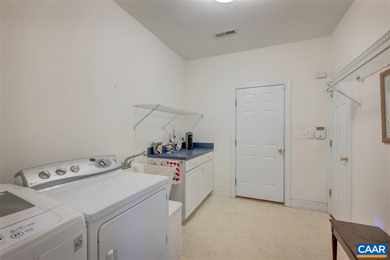 3052 Chimney Ridge Charlottesville, VA 22911 - Photo 17 of 39 Gallery Image 17