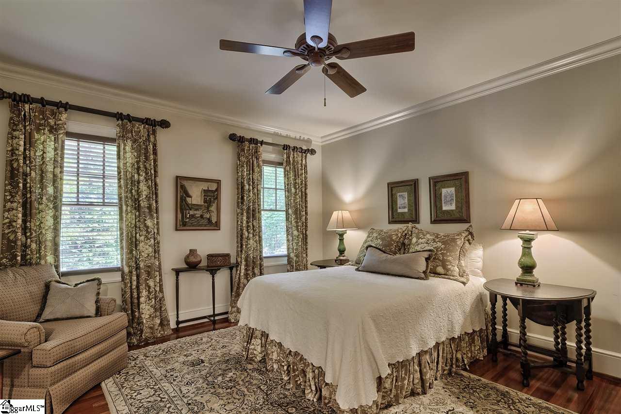10 Dawson Road Greenville, SC 29609 - Photo 23 of 32
