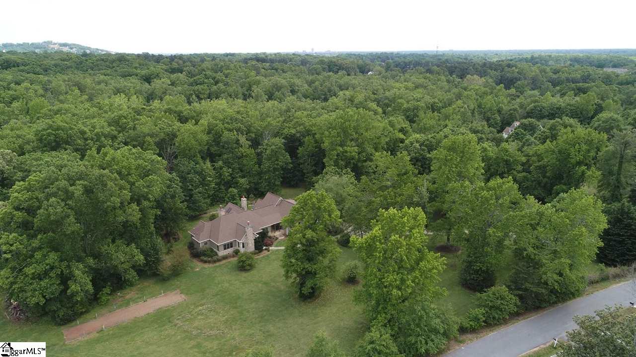 10 Dawson Road Greenville, SC 29609 - Photo 4 of 32