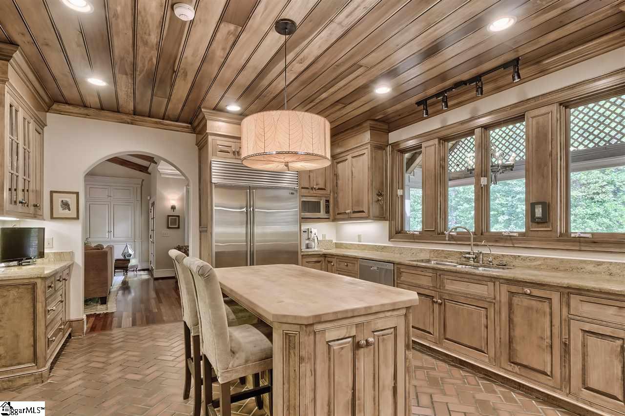 10 Dawson Road Greenville, SC 29609 - Photo 10 of 32