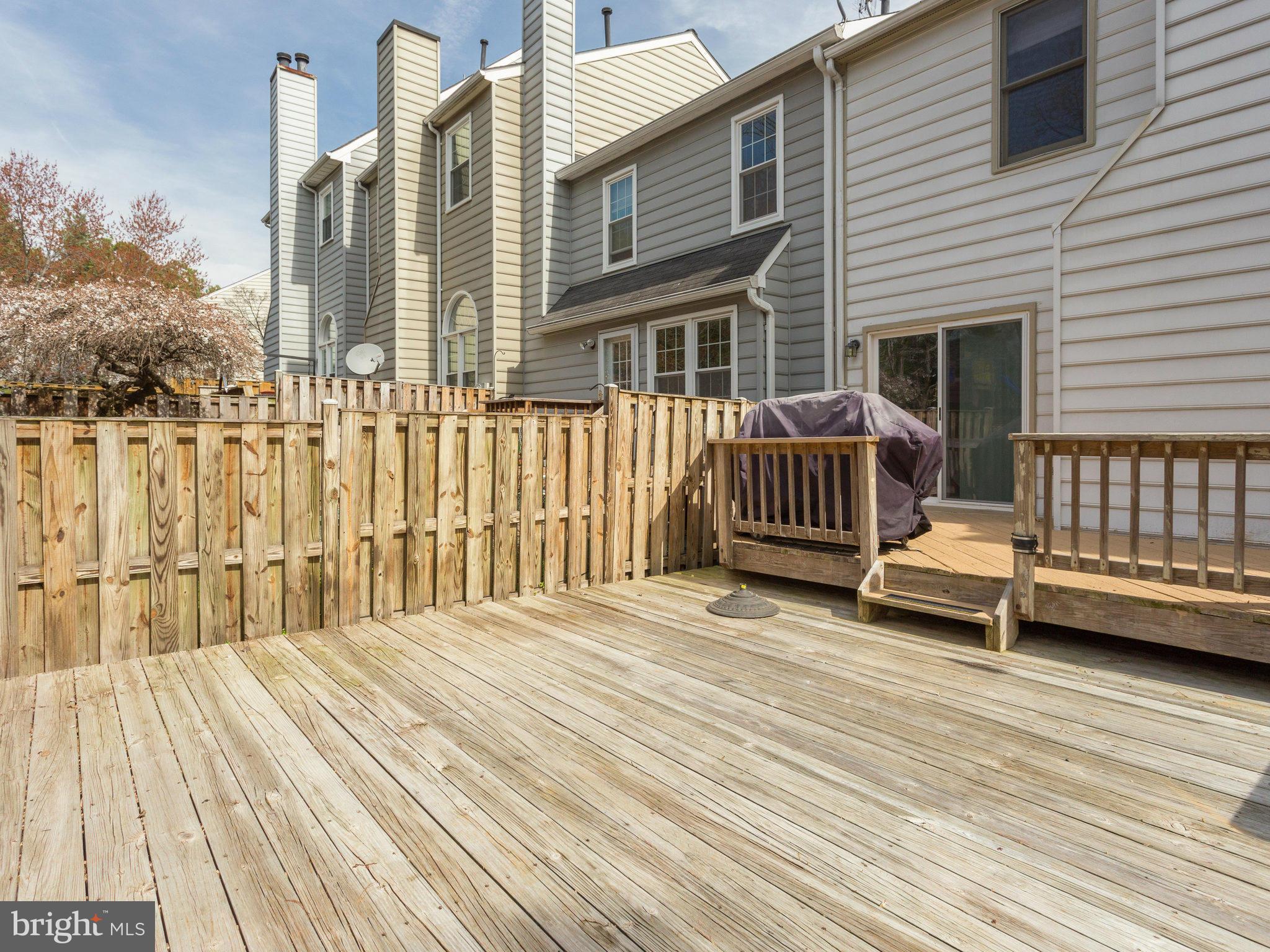 7726 Hickory Glen Way Springfield, VA 22153 - Photo 28 of 30 Exterior (Rear)