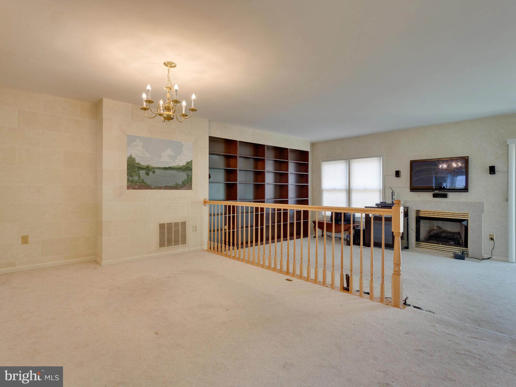 7726 Hickory Glen Way Springfield, VA 22153 - Photo 6 of 30 Living Room