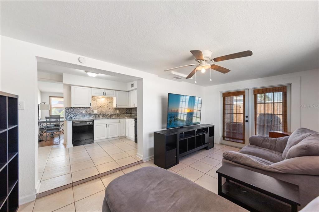 10747 109th Way Largo, FL 33778 - Photo 2 of 24