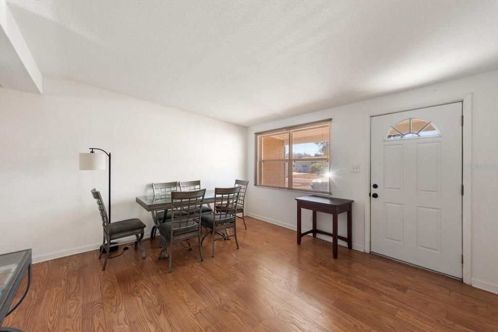 10747 109th Way Largo, FL 33778 - Photo 4 of 24