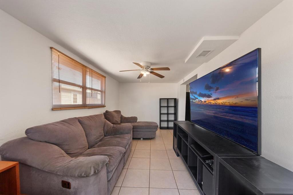 10747 109th Way Largo, FL 33778 - Photo 7 of 24