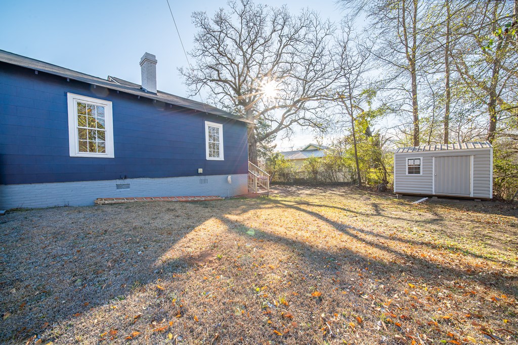 13 Perry Street Manchester, GA 31816 - Photo 6 of 24 a view of outdoor space yard and tree