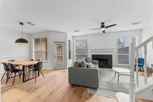 $2,400 | 7 South Avonlea Circle, Spring, TX 77382