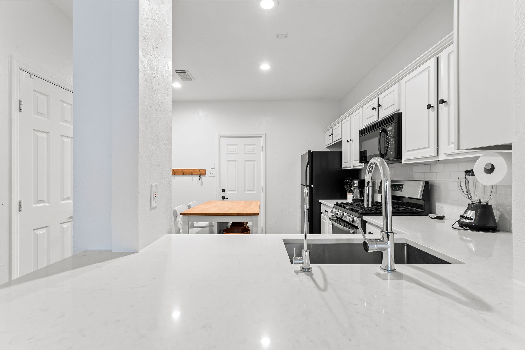 7 South Avonlea Circle Spring, TX 77382 - Photo 12 of 29