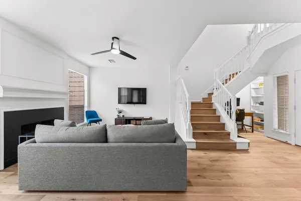 $2,400 | 7 South Avonlea Circle, Spring, TX 77382