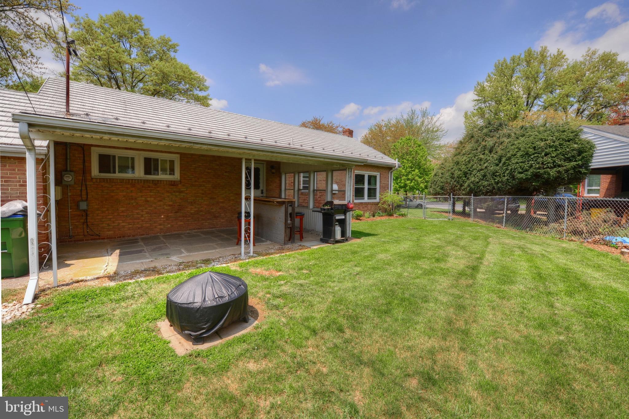 3301 Cloverfield Road Harrisburg, PA 17109 - Photo 3 of 20 Gallery Image 3
