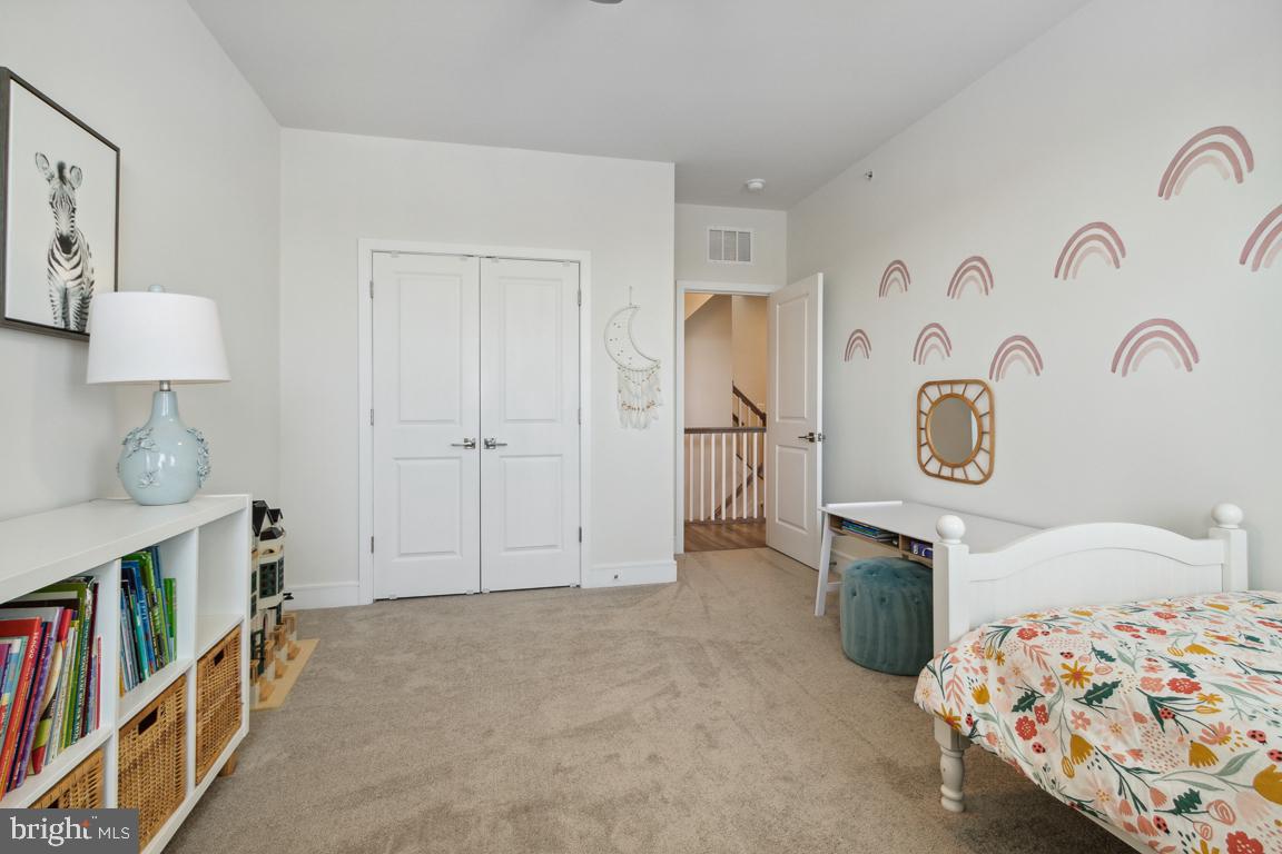 43184 Farringdon Square Ashburn, VA 20148 - Photo 15 of 24