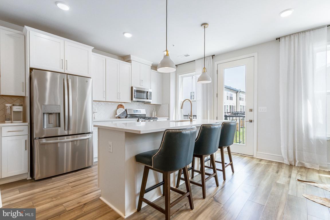 43184 Farringdon Square Ashburn, VA 20148 - Photo 5 of 24