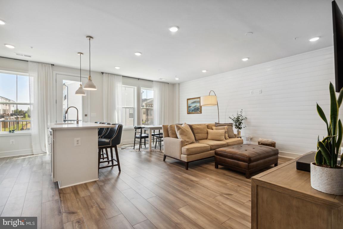 43184 Farringdon Square Ashburn, VA 20148 - Photo 7 of 24