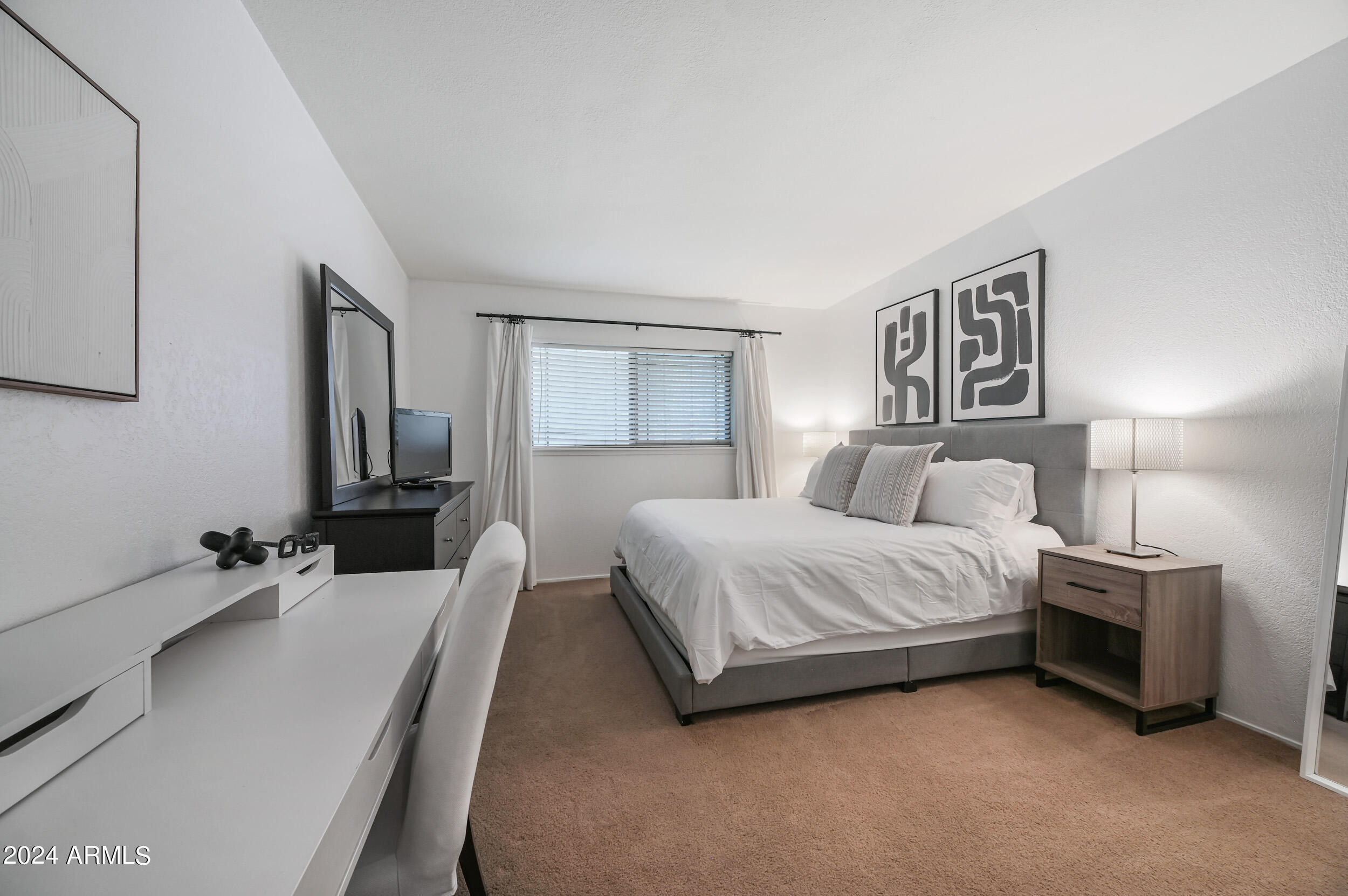 357 East Thomas Road, Unit A208 Phoenix, AZ 85004 - Photo 11 of 15 ocupix-357ETRA208-13