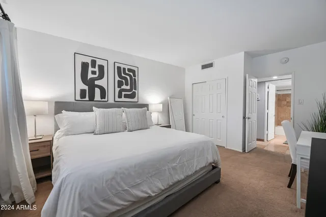 $179,999 | 357 East Thomas Road, Unit A208, Phoenix, AZ 85004