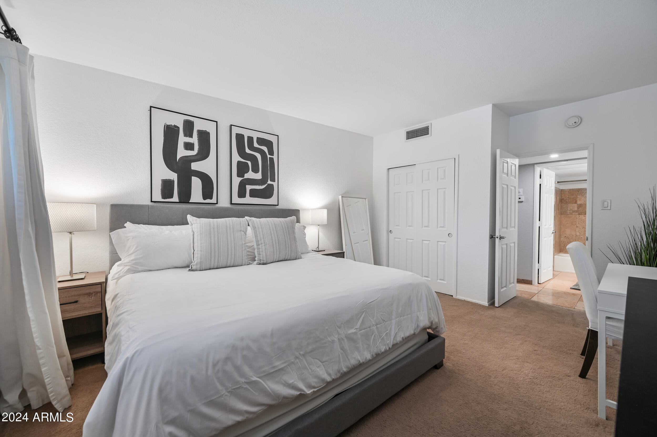 357 East Thomas Road, Unit A208 Phoenix, AZ 85004 - Photo 12 of 15 ocupix-357ETRA208-14