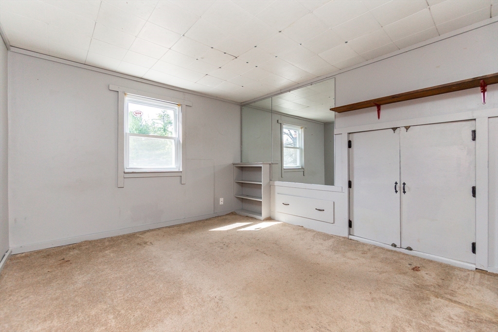 58 Lowell Road Pepperell, MA 01463 - Photo 14 of 30