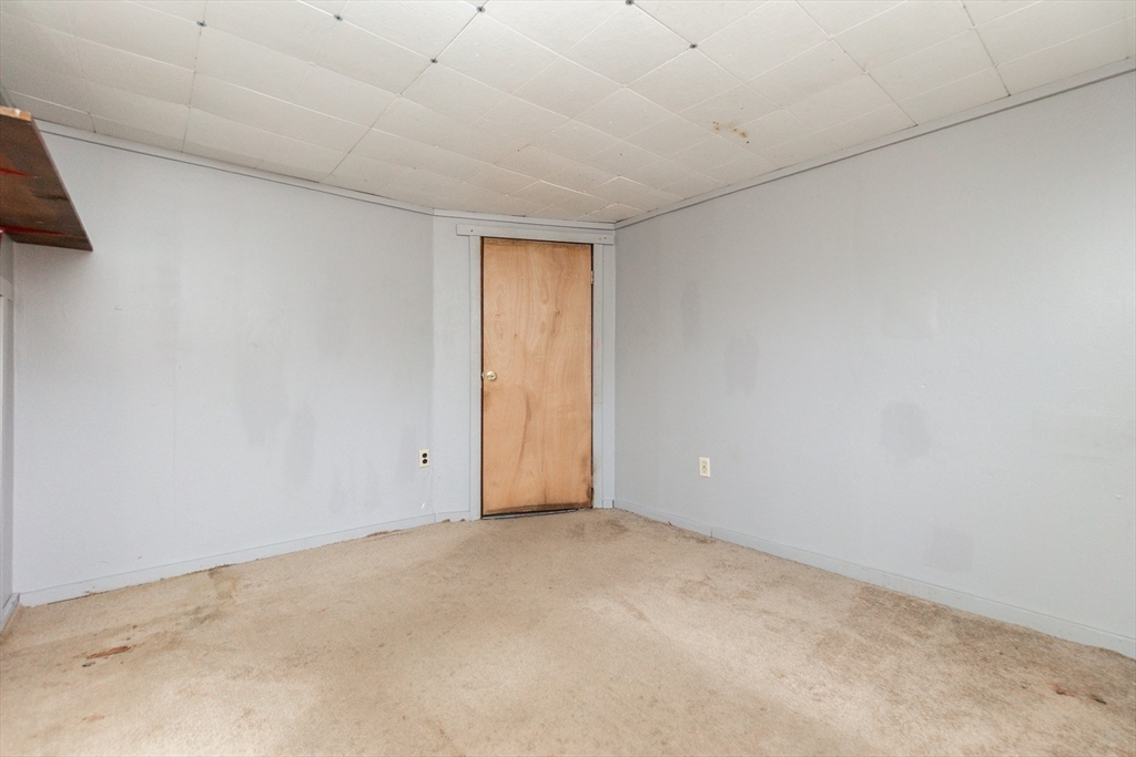 58 Lowell Road Pepperell, MA 01463 - Photo 15 of 30