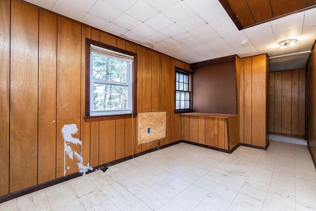 58 Lowell Road Pepperell, MA 01463 - Photo 18 of 30