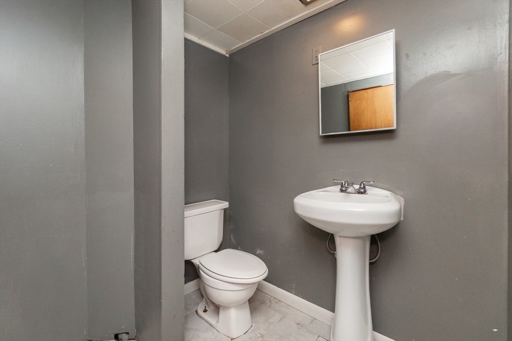 58 Lowell Road Pepperell, MA 01463 - Photo 22 of 30