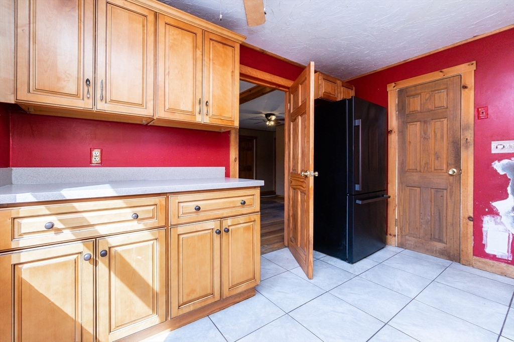 58 Lowell Road Pepperell, MA 01463 - Photo 5 of 30