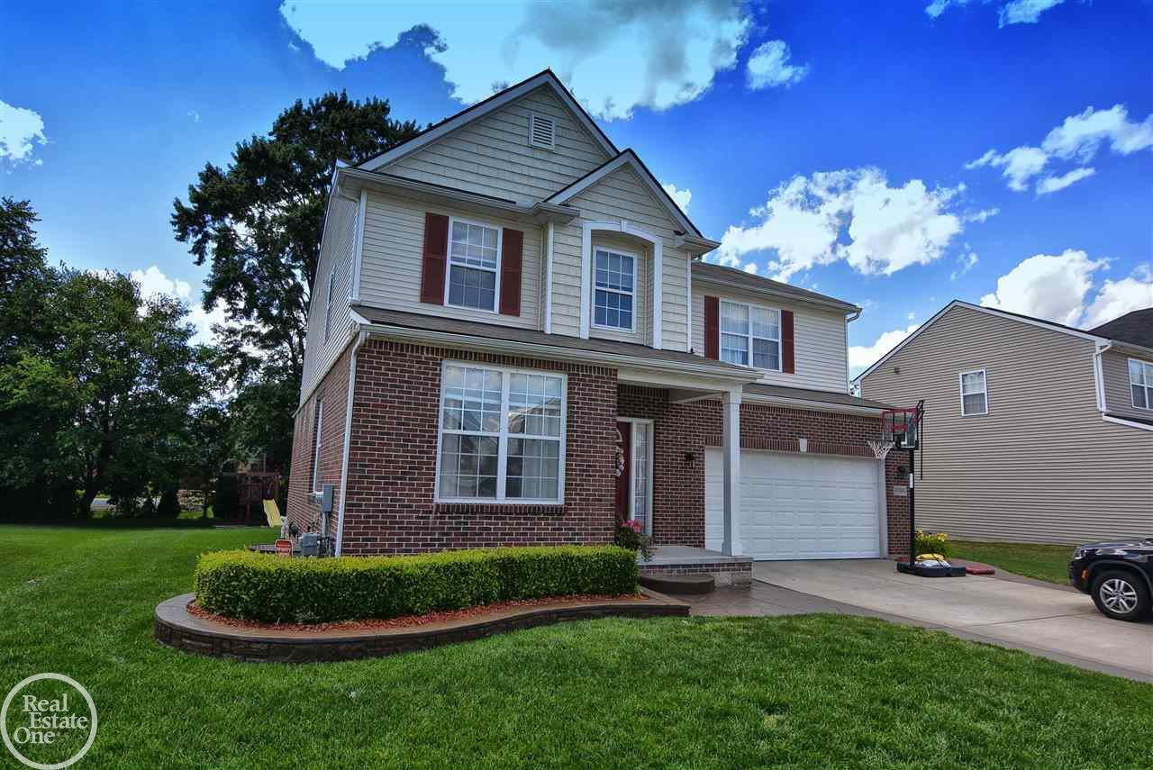47883 Gloede Road Macomb, MI 48044 - Photo 2 of 38 31324759-1.JPG