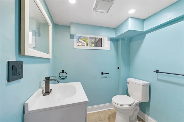 $500,000 | 20 Brush Hill Road, Providence, RI 02909