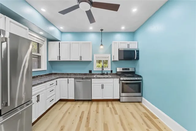 $500,000 | 20 Brush Hill Road, Providence, RI 02909