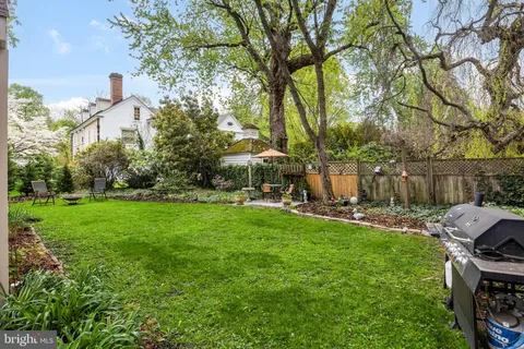$700,000 | 408 Kings Highway, Moorestown, NJ 08057