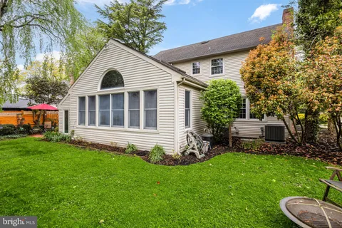 $700,000 | 408 Kings Highway, Moorestown, NJ 08057