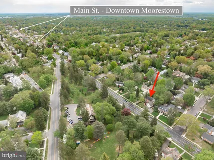 $700,000 | 408 Kings Highway, Moorestown, NJ 08057