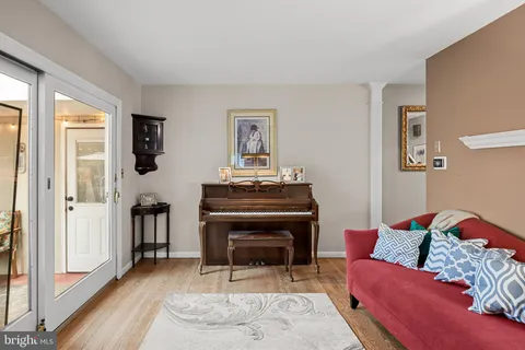 $700,000 | 408 Kings Highway, Moorestown, NJ 08057