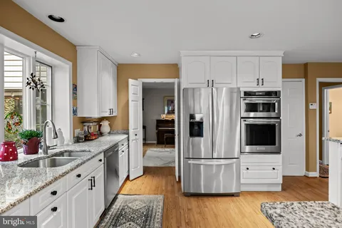 $700,000 | 408 Kings Highway, Moorestown, NJ 08057