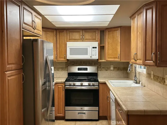 $3,000 | 1642 Bridgeport, West Covina, CA 91791