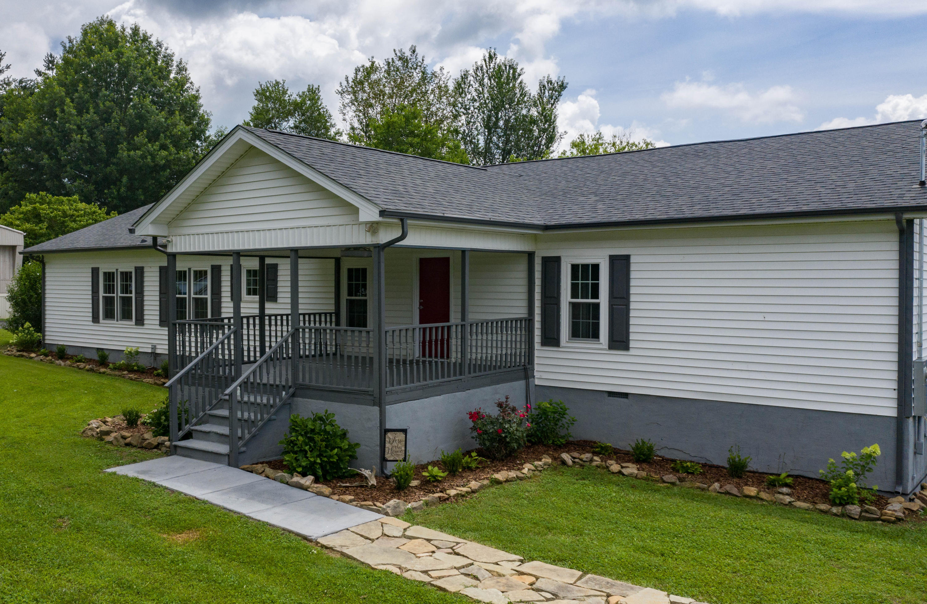 346 2nd Street Corryton, TN 37721 - Photo 2 of 31 DJI_0534