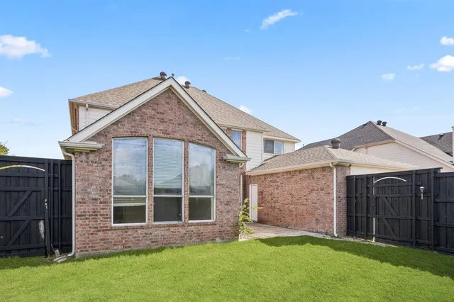 $575,000 | 2729 Timber Brook Drive, Plano, TX 75074