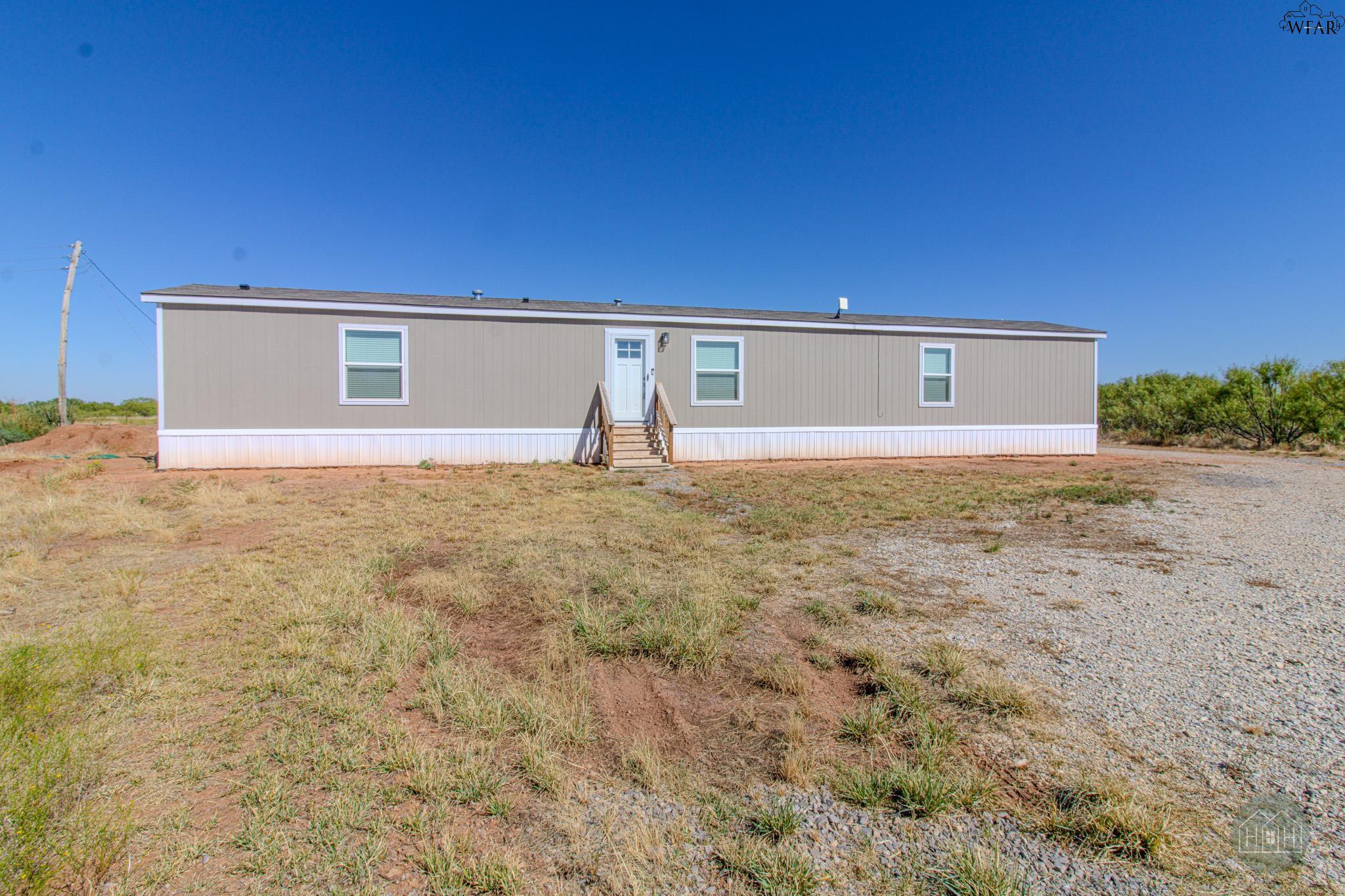 2322 Old Lake Road Electra, TX 76360 - Photo 2 of 34 Gallery Image 2