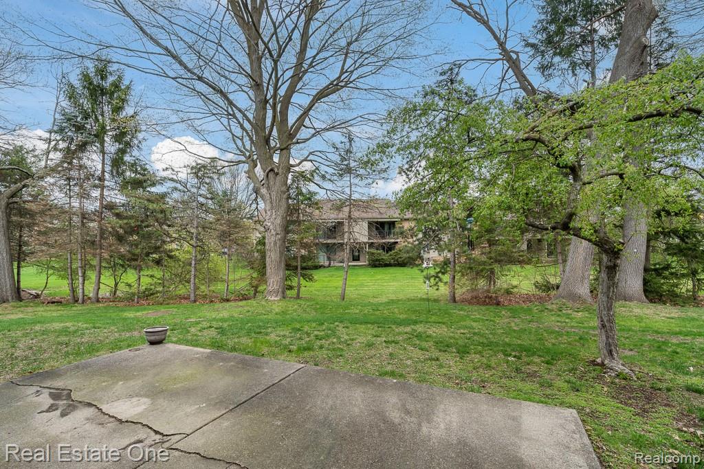 1020 Hidden Lane Rochester, MI 48309 - Photo 42 of 50