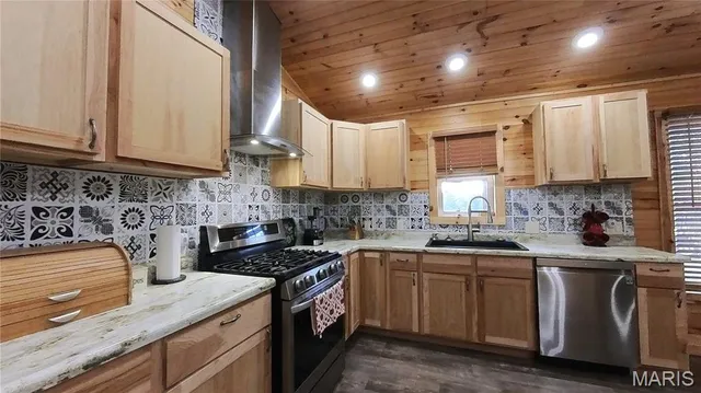 $299,900 | 2887 County Road 5620, Willow Springs, MO 65793