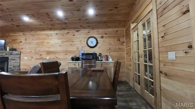 $299,900 | 2887 County Road 5620, Willow Springs, MO 65793