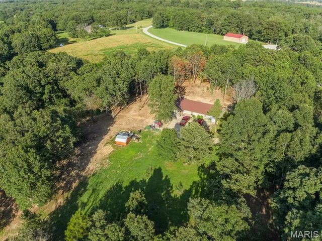 $299,900 | 2887 County Road 5620, Willow Springs, MO 65793