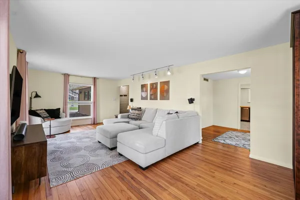 $369,900 | 26 Willow Court, Urbana, IL 61802