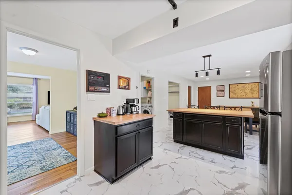 $369,900 | 26 Willow Court, Urbana, IL 61802